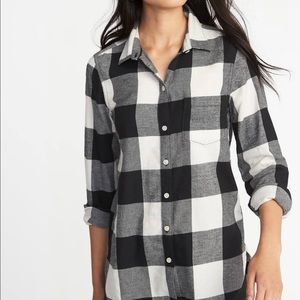 Old Navy - flannel - the classic shirt - size M